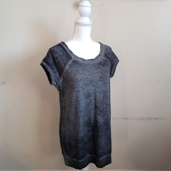 Motherhood Maternity Acid Washed Short Sleeve Top - Picture 6 of 7